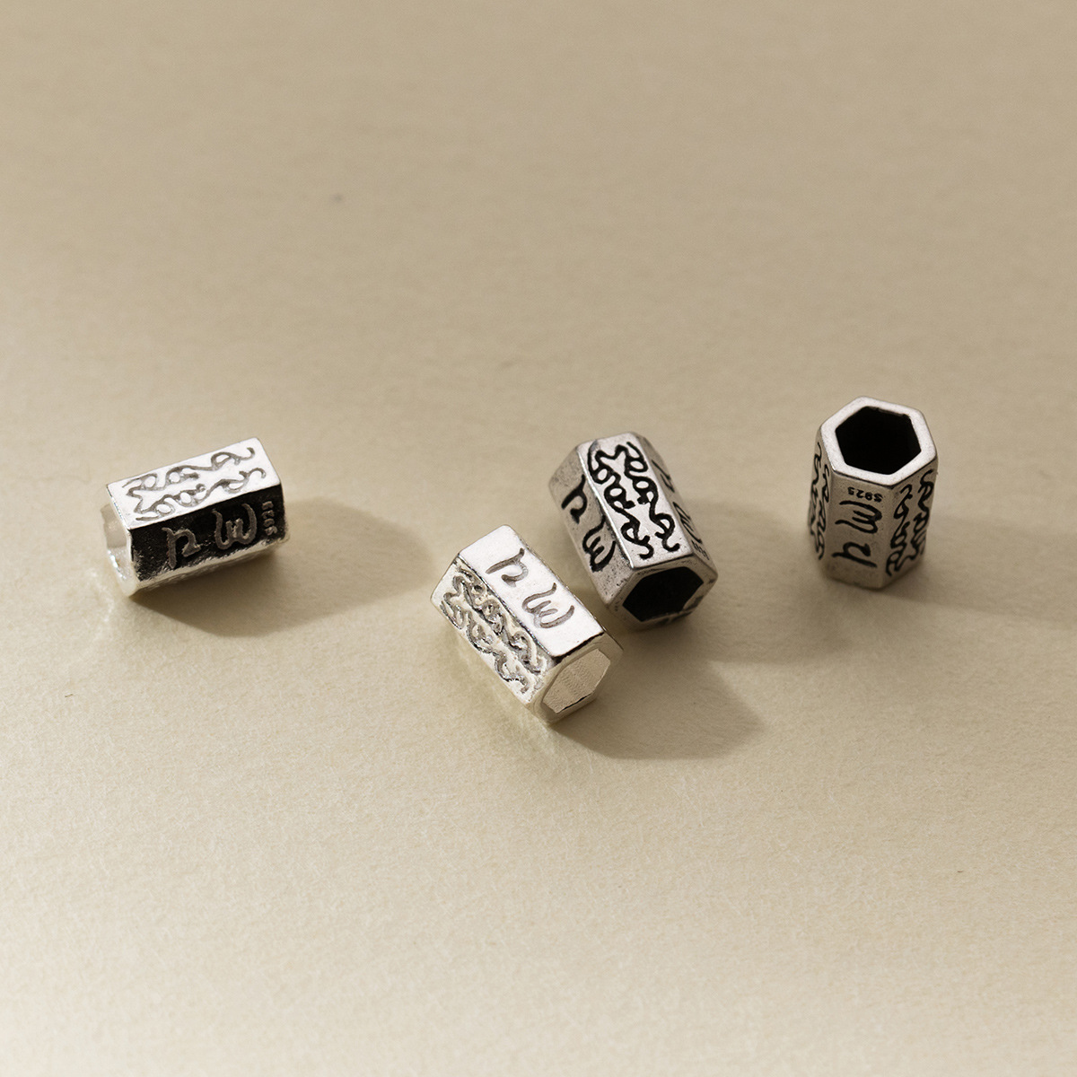 925シルバービーズ レトロ彫刻聖句入り 大穴スペーサービー - Jewelry Making In La のレビューと価格