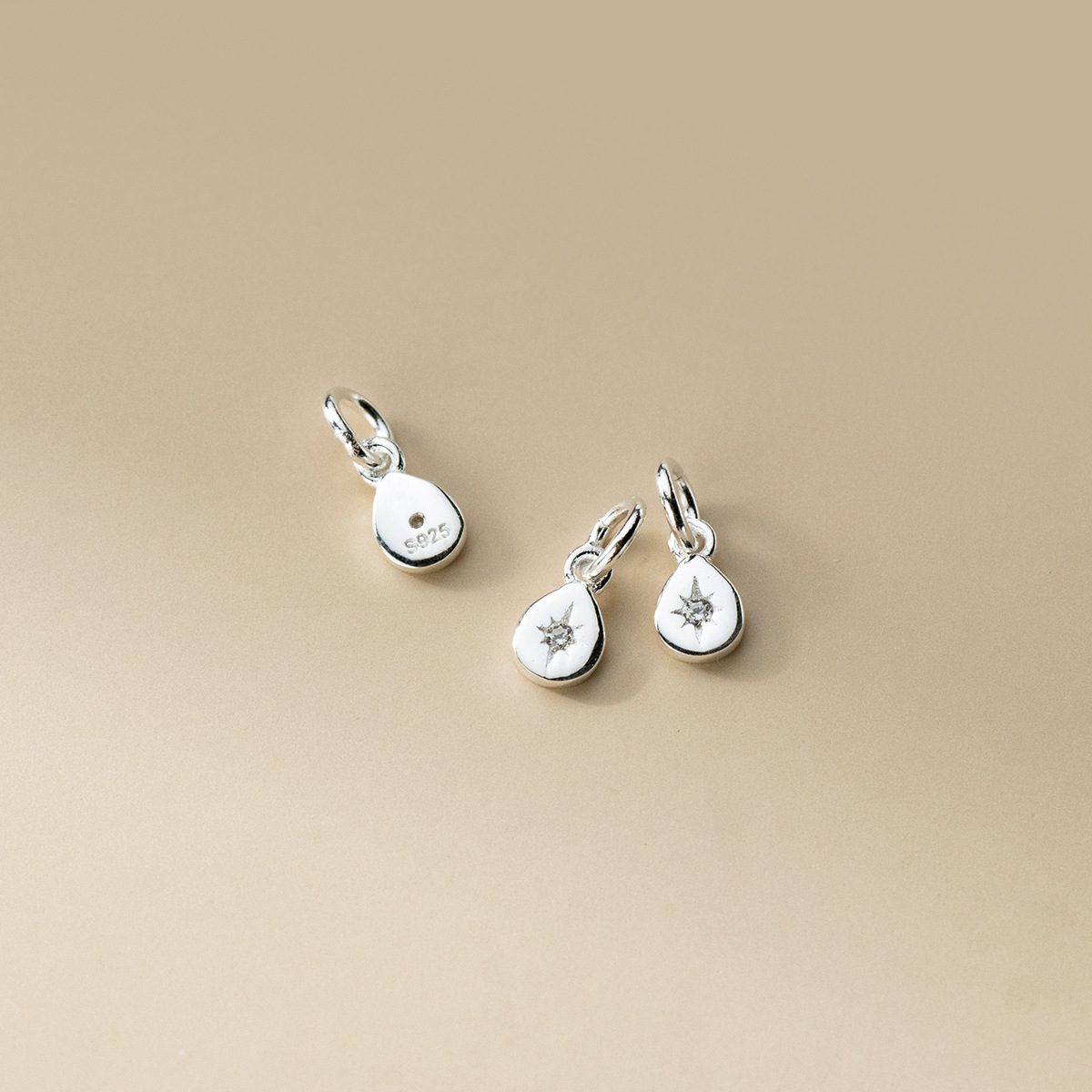 925シルバー製の星型チャーム。DIYブレスレットやネックレ - Jewelry Making In La のレビューと価格